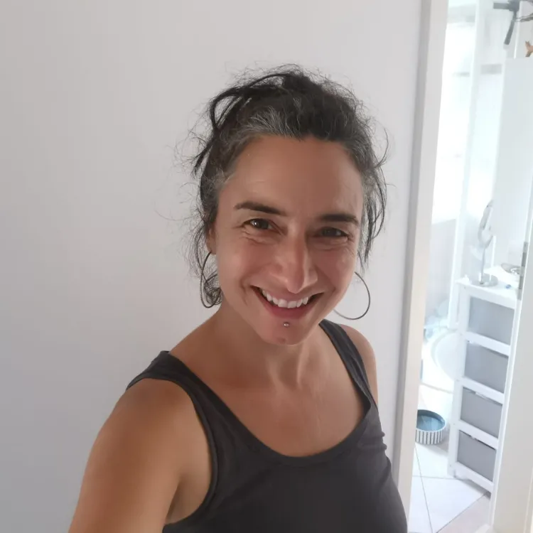 Nina Imbeck
